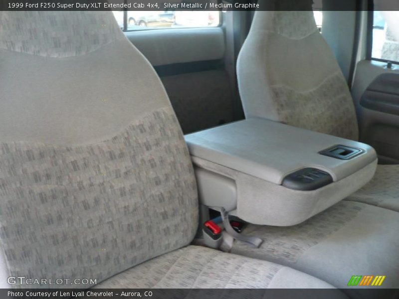 Silver Metallic / Medium Graphite 1999 Ford F250 Super Duty XLT Extended Cab 4x4