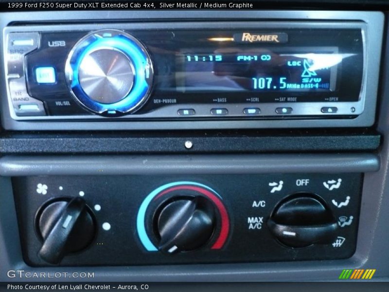 Silver Metallic / Medium Graphite 1999 Ford F250 Super Duty XLT Extended Cab 4x4