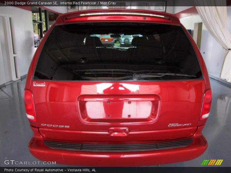 Inferno Red Pearlcoat / Mist Gray 2000 Dodge Grand Caravan SE