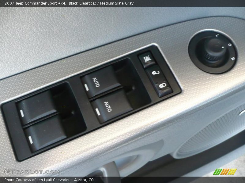 Black Clearcoat / Medium Slate Gray 2007 Jeep Commander Sport 4x4