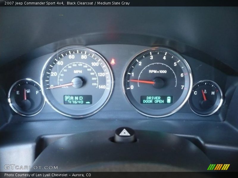 Black Clearcoat / Medium Slate Gray 2007 Jeep Commander Sport 4x4