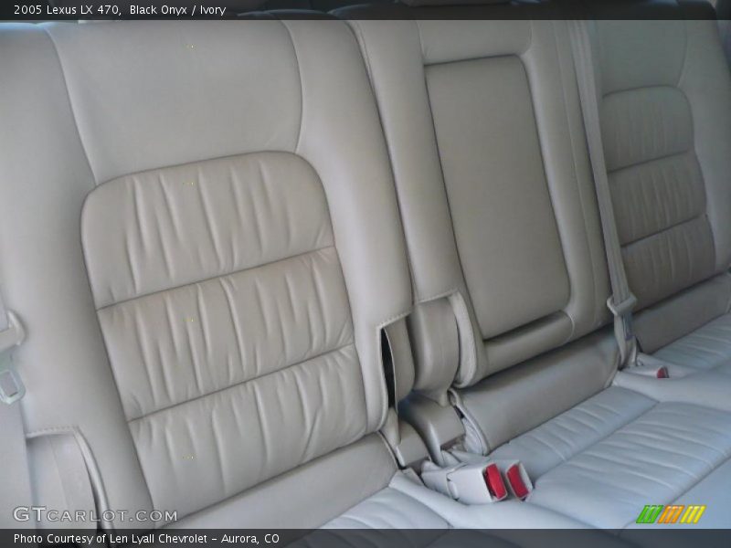 Black Onyx / Ivory 2005 Lexus LX 470
