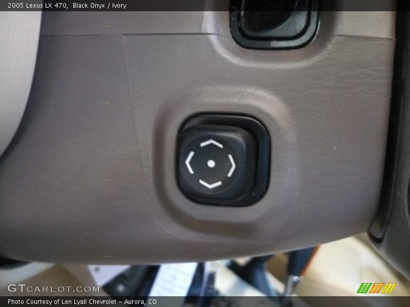 Black Onyx / Ivory 2005 Lexus LX 470