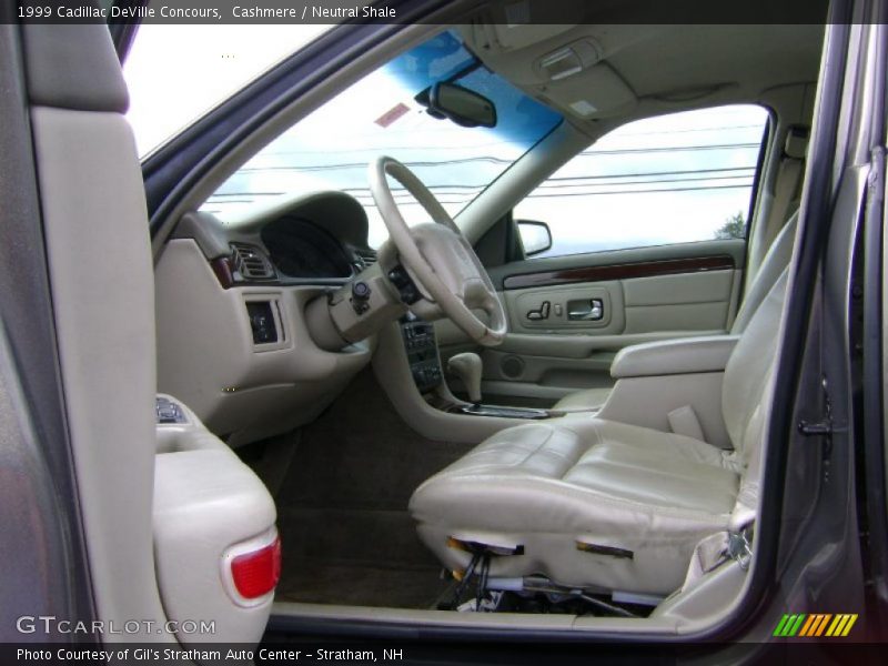 Cashmere / Neutral Shale 1999 Cadillac DeVille Concours