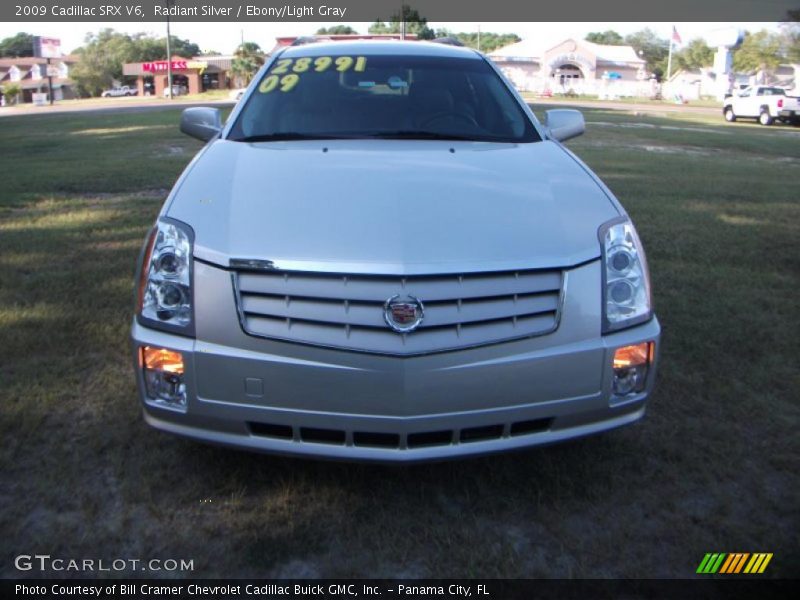 Radiant Silver / Ebony/Light Gray 2009 Cadillac SRX V6