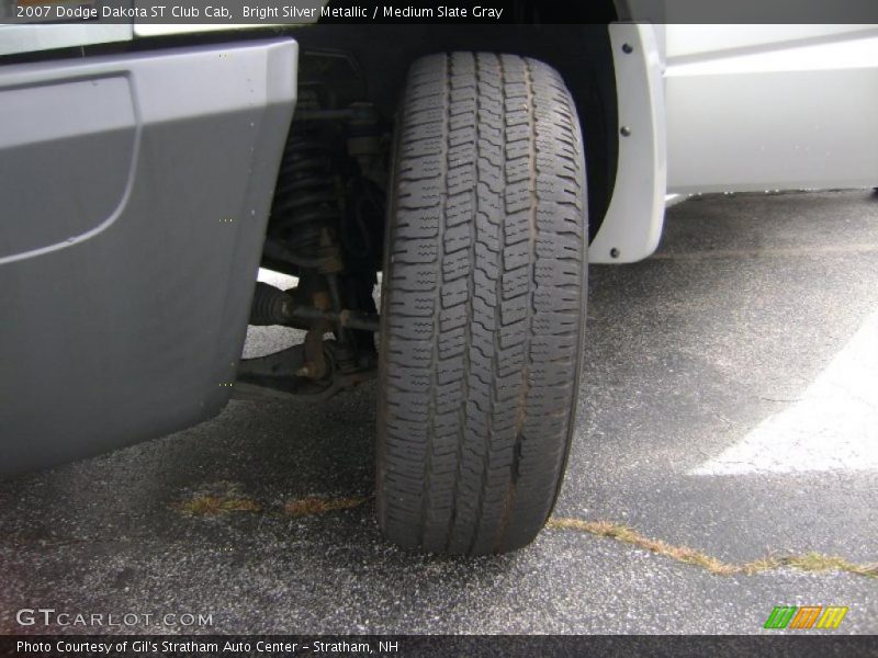 Bright Silver Metallic / Medium Slate Gray 2007 Dodge Dakota ST Club Cab