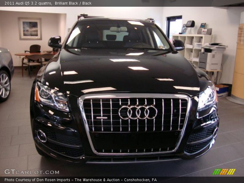 Brilliant Black / Black 2011 Audi Q5 3.2 quattro