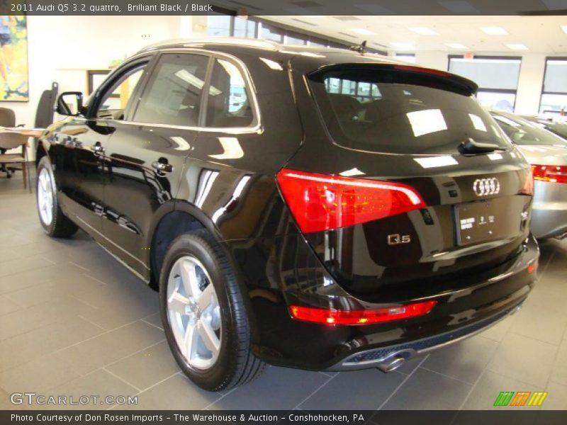 Brilliant Black / Black 2011 Audi Q5 3.2 quattro