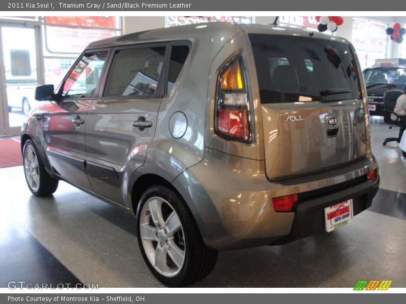 Titanium Gray / Sand/Black Premium Leather 2011 Kia Soul !