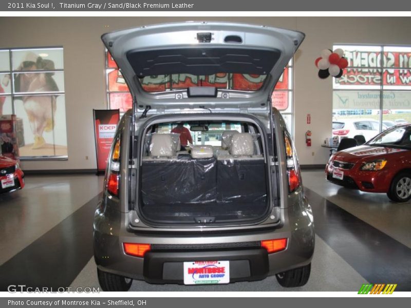 Titanium Gray / Sand/Black Premium Leather 2011 Kia Soul !