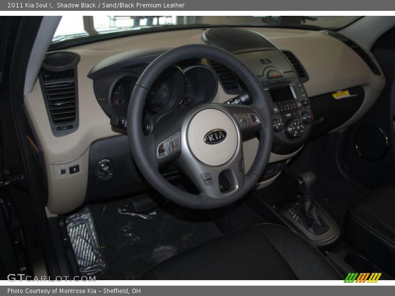 Shadow Black / Sand/Black Premium Leather 2011 Kia Soul !