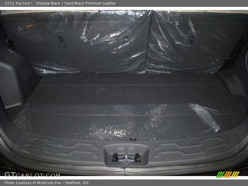 Shadow Black / Sand/Black Premium Leather 2011 Kia Soul !