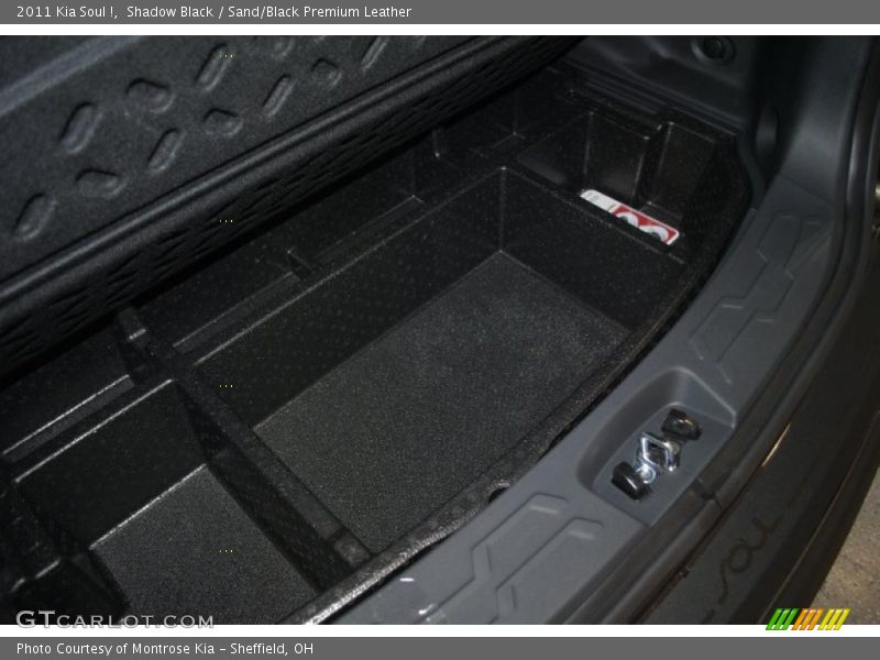 Shadow Black / Sand/Black Premium Leather 2011 Kia Soul !