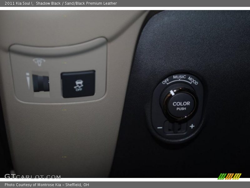 Shadow Black / Sand/Black Premium Leather 2011 Kia Soul !