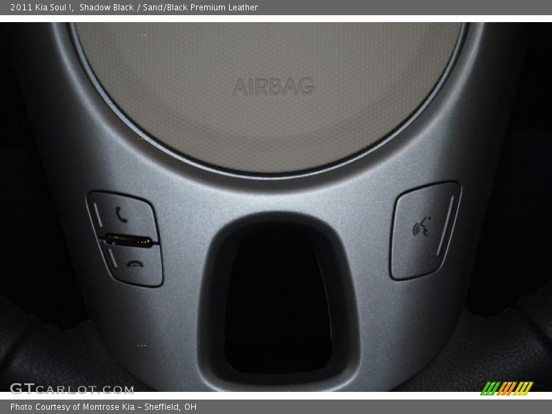 Shadow Black / Sand/Black Premium Leather 2011 Kia Soul !