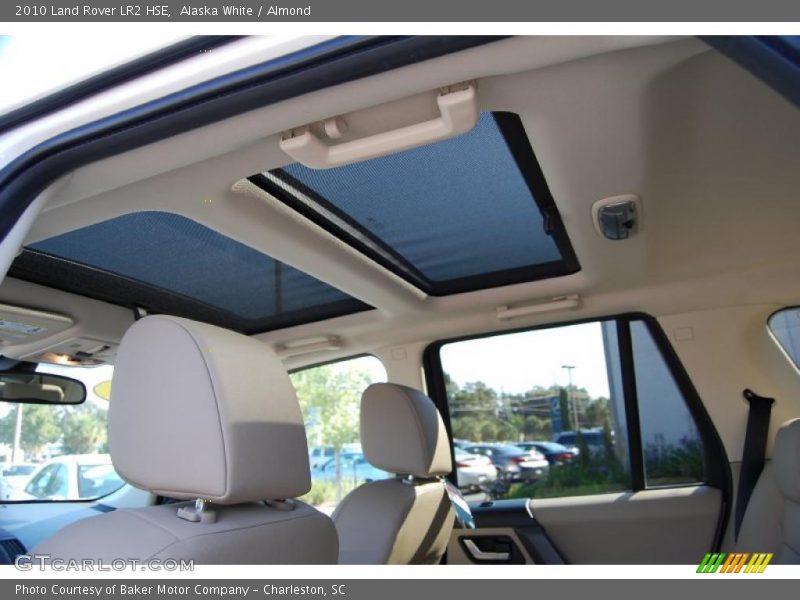 Alaska White / Almond 2010 Land Rover LR2 HSE