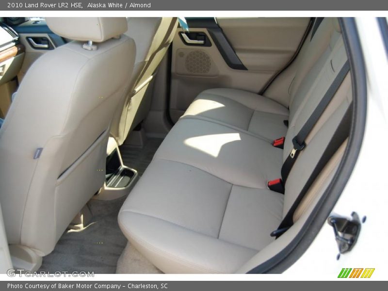 Alaska White / Almond 2010 Land Rover LR2 HSE