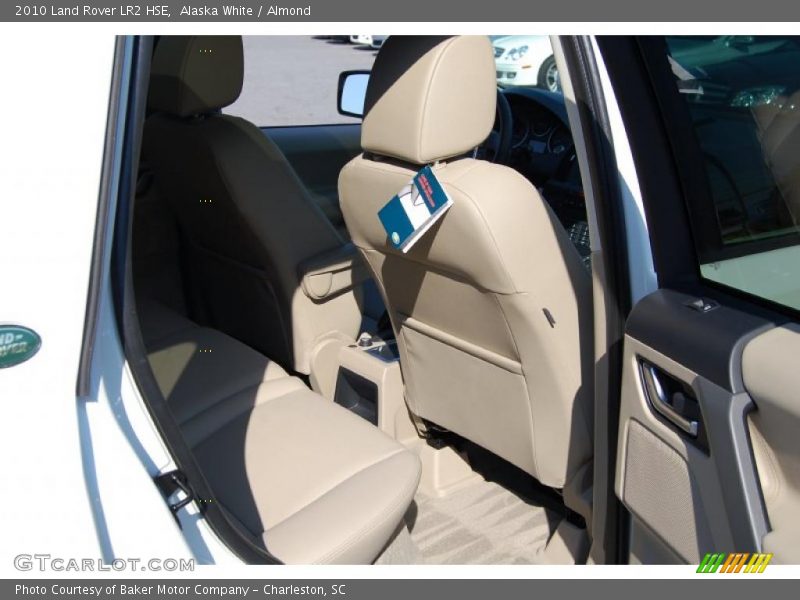 Alaska White / Almond 2010 Land Rover LR2 HSE
