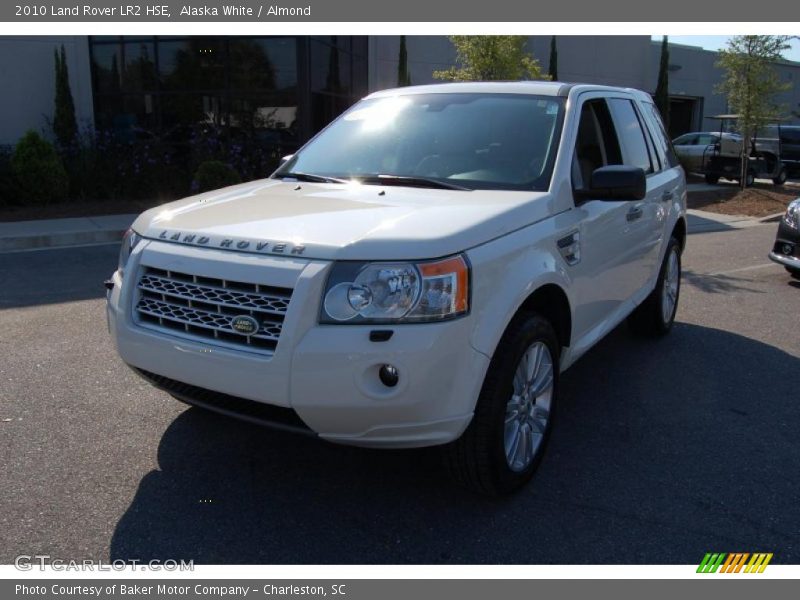 Alaska White / Almond 2010 Land Rover LR2 HSE