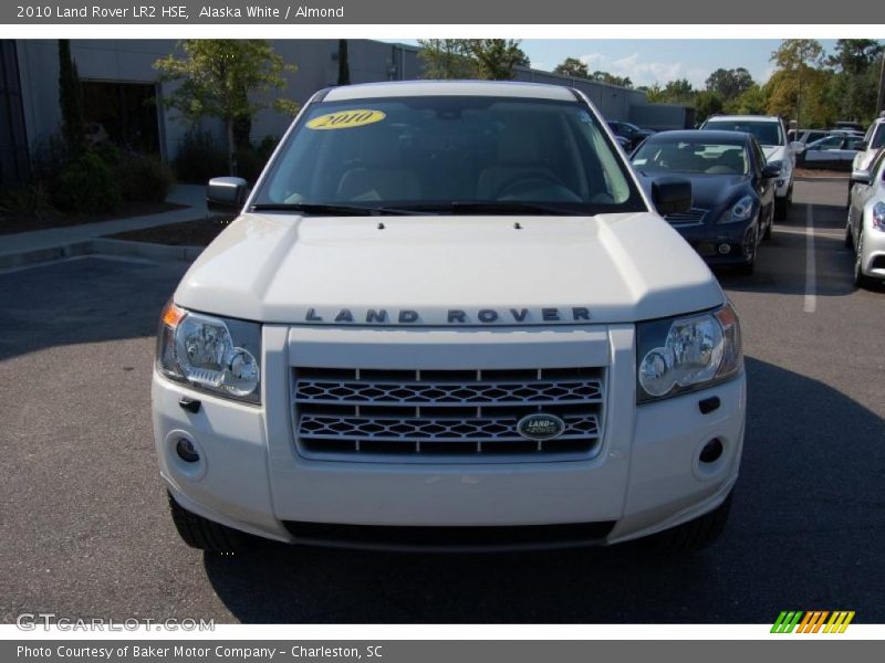 Alaska White / Almond 2010 Land Rover LR2 HSE