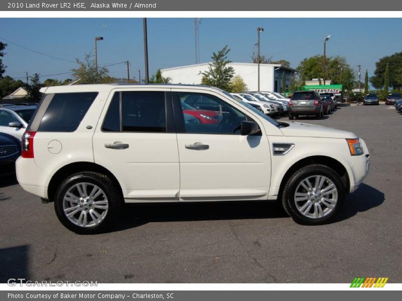 Alaska White / Almond 2010 Land Rover LR2 HSE