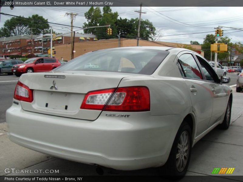 Dover White Pearl / Medium Gray 2009 Mitsubishi Galant ES