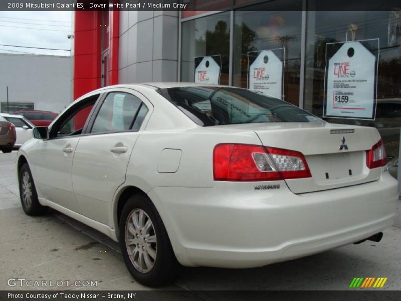 Dover White Pearl / Medium Gray 2009 Mitsubishi Galant ES