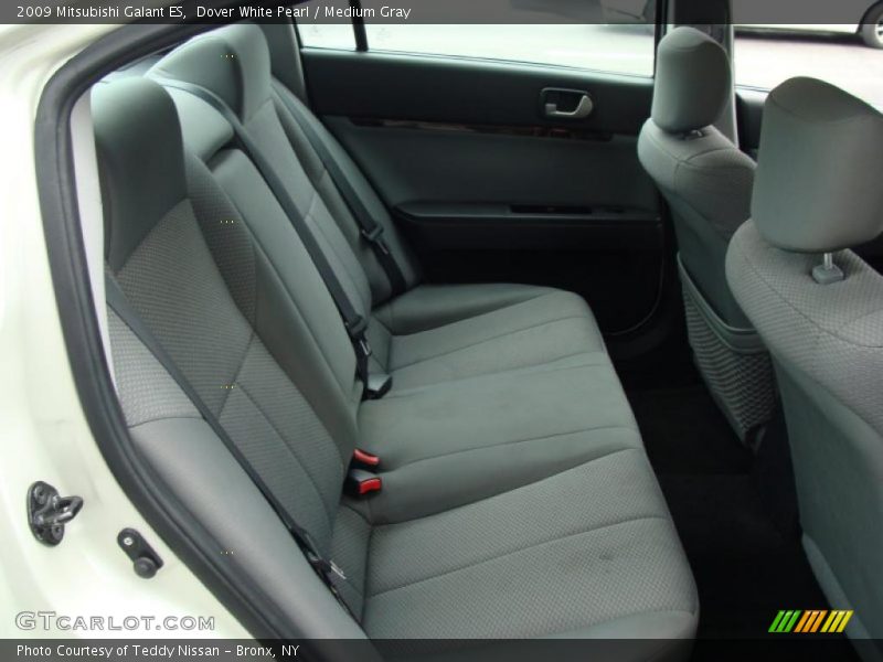 Dover White Pearl / Medium Gray 2009 Mitsubishi Galant ES