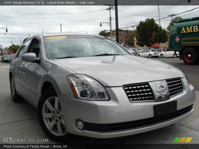 Liquid Silver Metallic / Cafe Latte 2005 Nissan Maxima 3.5 SL
