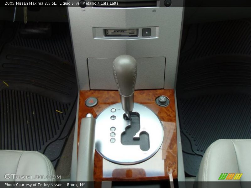 Liquid Silver Metallic / Cafe Latte 2005 Nissan Maxima 3.5 SL