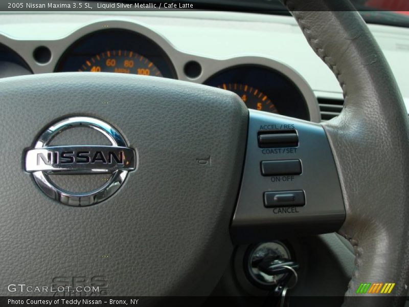 Liquid Silver Metallic / Cafe Latte 2005 Nissan Maxima 3.5 SL