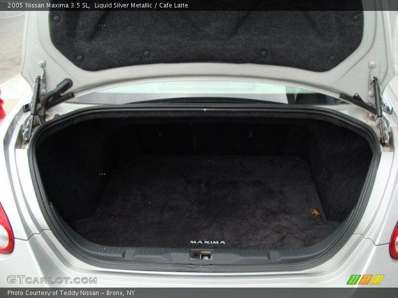 Liquid Silver Metallic / Cafe Latte 2005 Nissan Maxima 3.5 SL