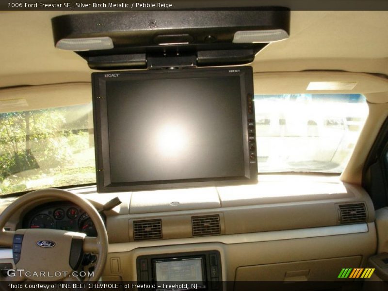 Silver Birch Metallic / Pebble Beige 2006 Ford Freestar SE