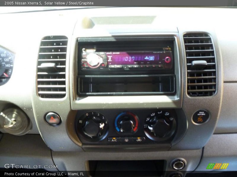 Solar Yellow / Steel/Graphite 2005 Nissan Xterra S