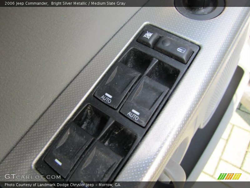 Bright Silver Metallic / Medium Slate Gray 2006 Jeep Commander