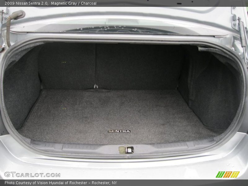 Magnetic Gray / Charcoal 2009 Nissan Sentra 2.0