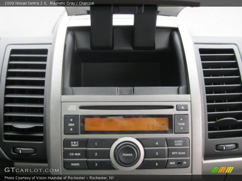 Magnetic Gray / Charcoal 2009 Nissan Sentra 2.0