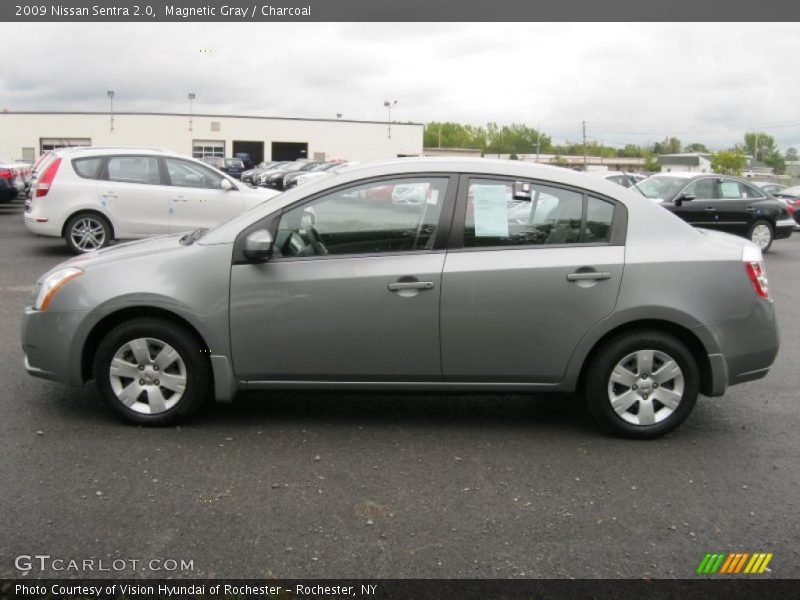 Magnetic Gray / Charcoal 2009 Nissan Sentra 2.0
