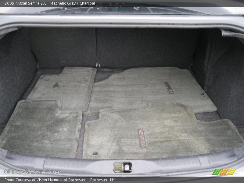 Magnetic Gray / Charcoal 2009 Nissan Sentra 2.0