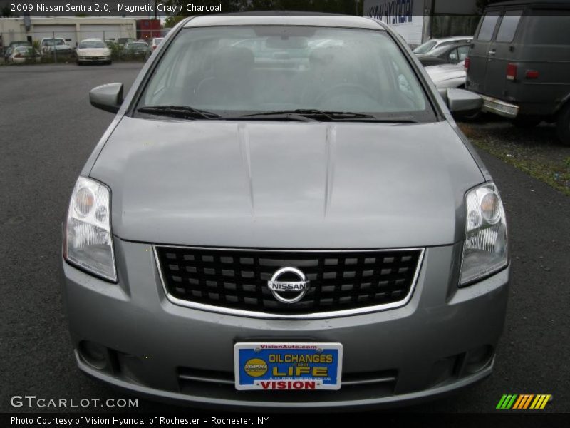 Magnetic Gray / Charcoal 2009 Nissan Sentra 2.0