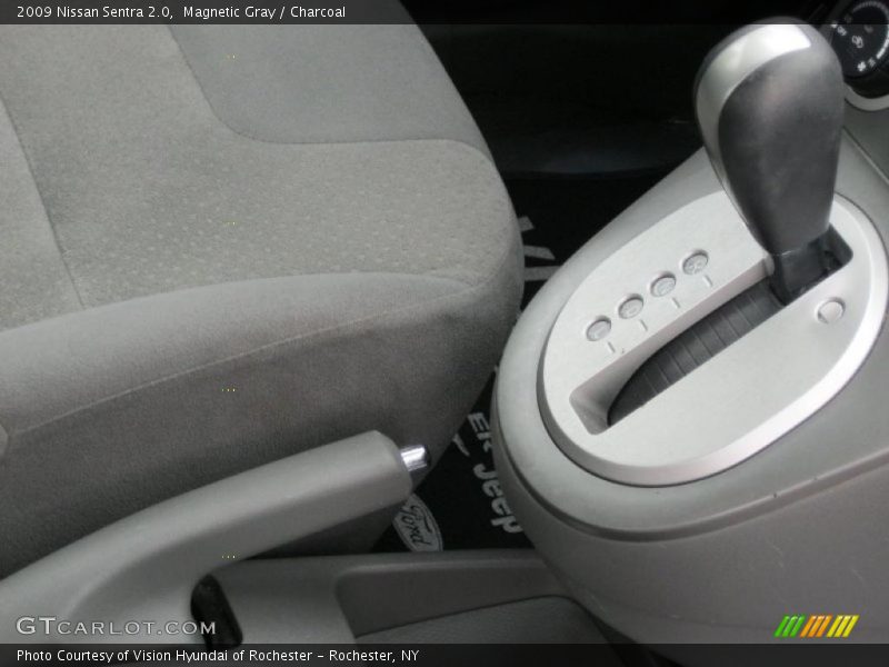 Magnetic Gray / Charcoal 2009 Nissan Sentra 2.0