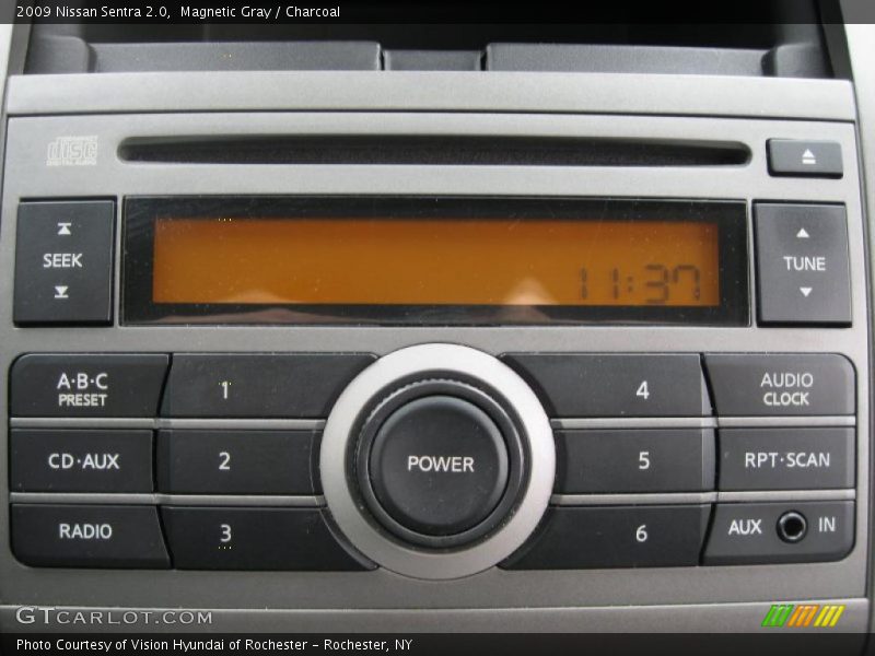 Magnetic Gray / Charcoal 2009 Nissan Sentra 2.0