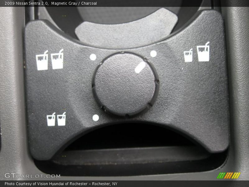 Magnetic Gray / Charcoal 2009 Nissan Sentra 2.0