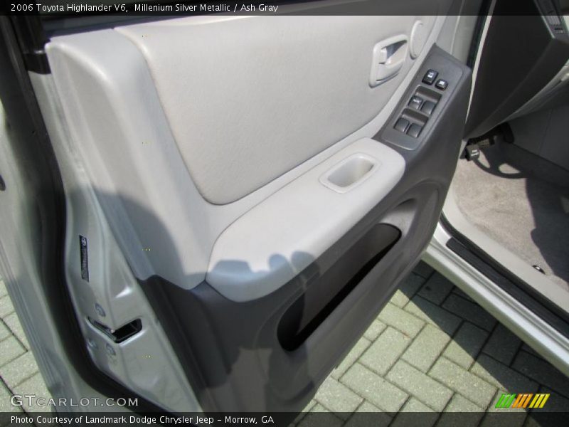 Millenium Silver Metallic / Ash Gray 2006 Toyota Highlander V6