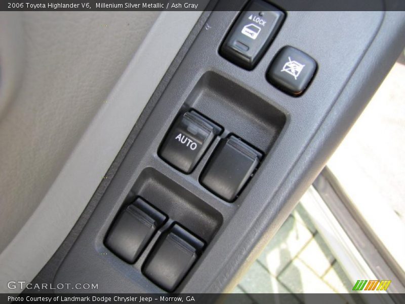 Millenium Silver Metallic / Ash Gray 2006 Toyota Highlander V6