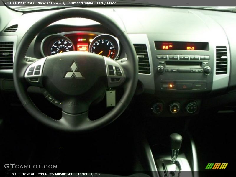 Diamond White Pearl / Black 2010 Mitsubishi Outlander ES 4WD