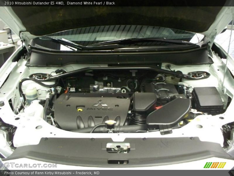 Diamond White Pearl / Black 2010 Mitsubishi Outlander ES 4WD