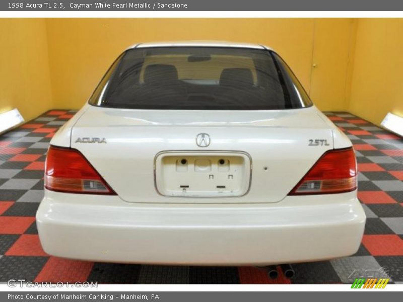 Cayman White Pearl Metallic / Sandstone 1998 Acura TL 2.5