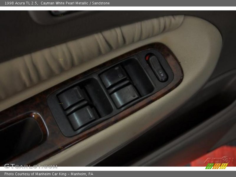 Cayman White Pearl Metallic / Sandstone 1998 Acura TL 2.5