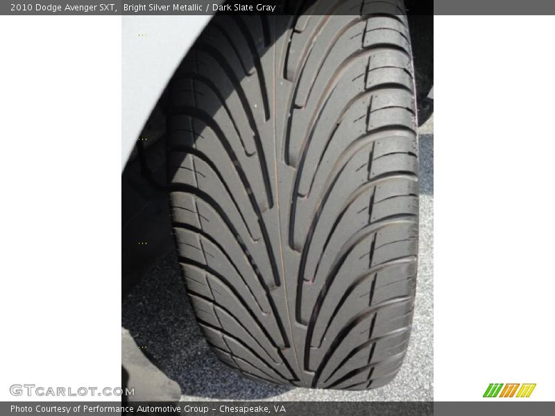 Bright Silver Metallic / Dark Slate Gray 2010 Dodge Avenger SXT